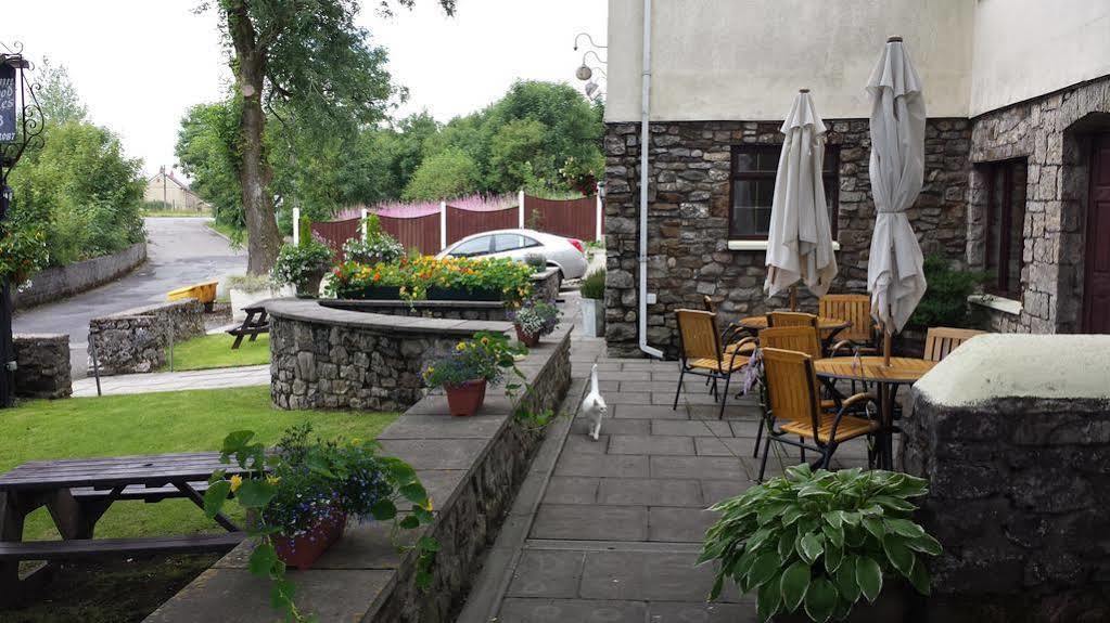The Castle Inn Ebbw Vale Extérieur photo