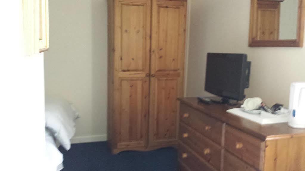 The Castle Inn Ebbw Vale Extérieur photo
